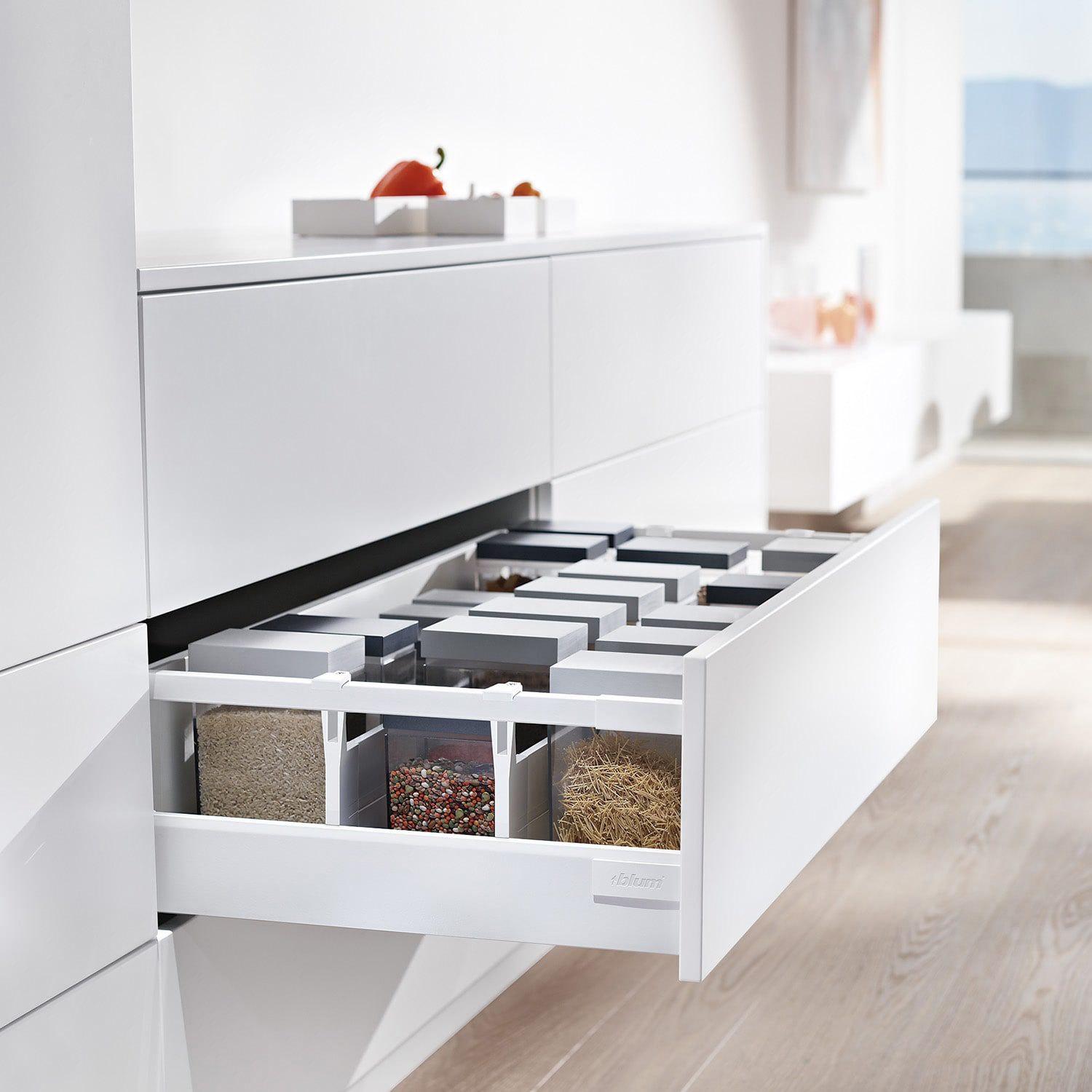Antaro D Height drawer with Orga-line drawer dividers